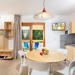Villaggio Nidos 홀리데이파크 리그나노 사비아도로