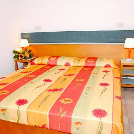 Villaggio Nidos منتزه العطل