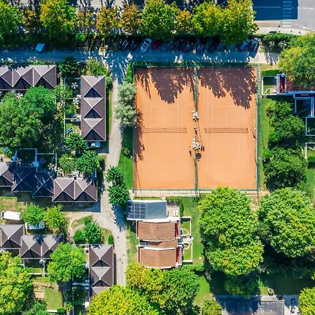 Villaggio Nidos リニャーノ・サッビアドーロ