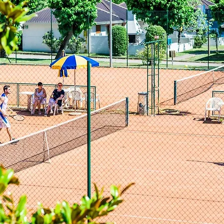 Semesterpark Villaggio Nidos 3*