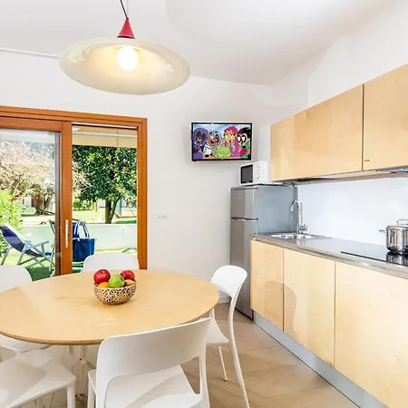 منتزه العطل Villaggio Nidos لينانو سابيادورو