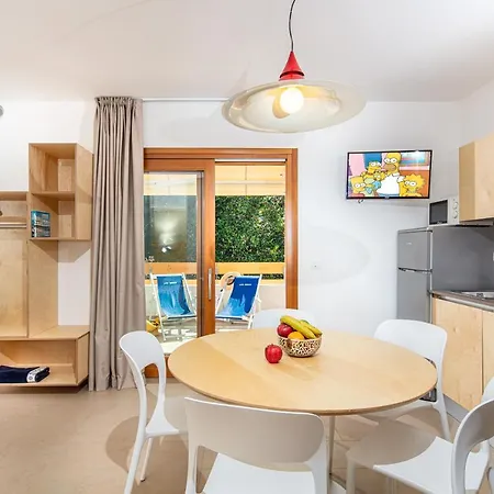 Villaggio Nidos منتزه العطل لينانو سابيادورو