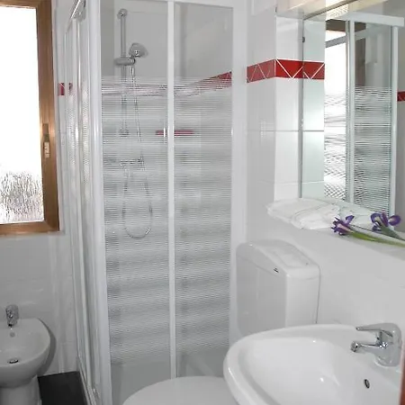 Villaggio Nidos منتزه العطل