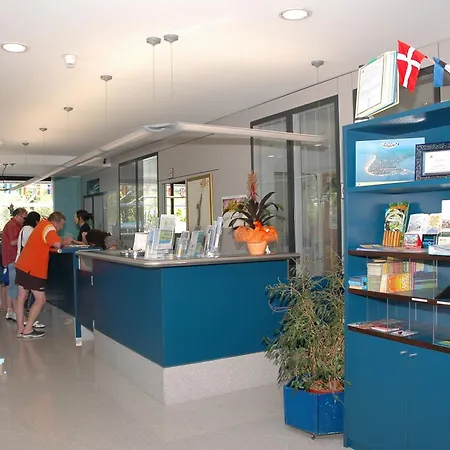 Prázdninový areál Villaggio Nidos 3*