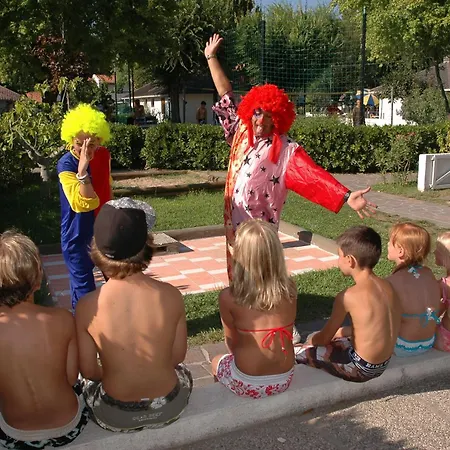 منتزه العطل Villaggio Nidos لينانو سابيادورو