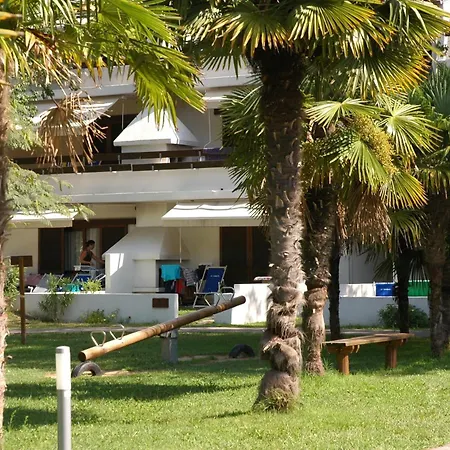 منتزه العطل Villaggio Nidos لينانو سابيادورو