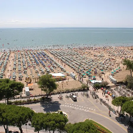 منتزه العطل Villaggio Nidos 3*