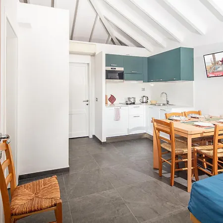 منتزه العطل Villaggio Nidos