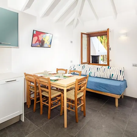 منتزه العطل Villaggio Nidos 3*