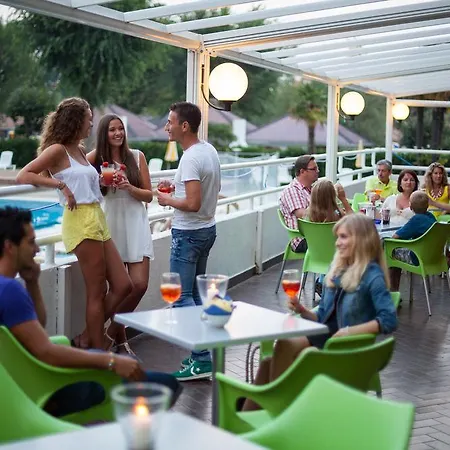 Üdülőpark Villaggio Nidos 3*